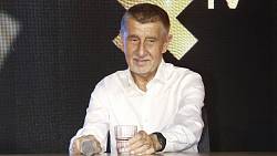 Andrej Babiš si žije jako pán. Má luxusní vilu a ve Francii zámeček. Nahlédněte dovnitř