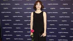 Krásná Elizabeth Kateřina McIntosh z Ulice tvoří v životě pár s kolegou z branže. Uhodnete, kdo to je?