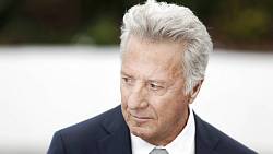 Dustin Hoffman ve Varech: Hollywoodská legenda přiletěla pro poctu. Fanoušky ale čeká jedno velké zklamání
