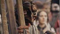 Hrbáč, kterého možná potkal sám Victor Hugo: Netflix ukáže temné tajemství muže ukrytého za slavným Quasimodem