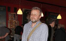 Ulice: Nesnesitelný diktátor znovu zaútočí na vlastní děti Ulice: Nesnesitelný diktátor znovu zaútočí na vlastní děti