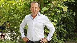 Martin Hofmann z Ulice rád chová děti, ale nerad se svléká Martin Hofmann z Ulice rád chová děti, ale nerad se svléká