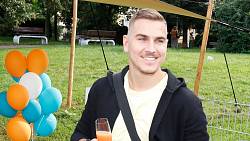 V seriálu ZOO je David Gránský nenáviděným Albertem, v soukromí se rozplývá nad synem V seriálu ZOO je David Gránský nenáviděným Albertem, v soukromí se rozplývá nad synem