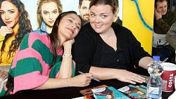 Eva Burešová na autogramiádě po boku Lucie Polišenské. Jde o signál, že se stále považuje za součást hereckého týmu ZOO?