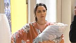 ZOO: Viky porodila, ale rodinná idylka se nekoná ZOO: Viky porodila, ale rodinná idylka se nekoná