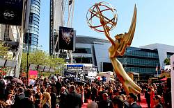 Nominace na Emmy 2021: Nejvíce se zadařilo seriálům Koruna, Mandalorian a WandaVision Nominace na Emmy 2021: Nejvíce se zadařilo seriálům Koruna, Mandalorian a WandaVision