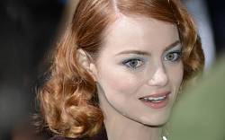 Americká herečka Emma Stone se stala poprvé matkou