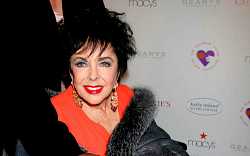 Kočka na rozpálené plechové střeše: Elizabeth Taylor si střihla hlavní roli díky korunovaci Grace Kelly Kočka na rozpálené plechové střeše: Elizabeth Taylor si střihla hlavní roli díky korunovaci Grace Kelly