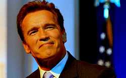Arnold Schwarzenegger míří do seriálového světa. Čekají ho špionáže Arnold Schwarzenegger míří do seriálového světa. Čekají ho špionáže