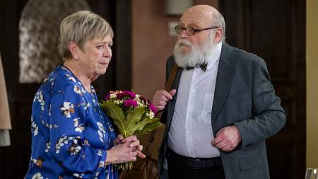 Příští týden v Ulici si Miloš podá Evinu šéfku, Vilma se bude bát pomluv a Jirka příjemně překvapí Gábinu Příští týden v Ulici si Miloš podá Evinu šéfku, Vilma se bude bát pomluv a Jirka příjemně překvapí Gábinu