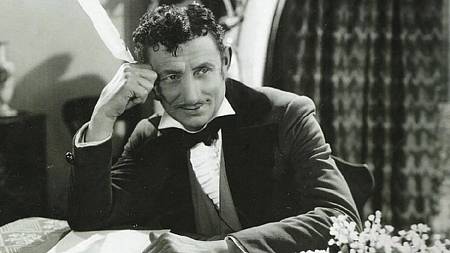 RETRO KVÍZ: Pokud odpovíte správně na těchto 7 otázek, jste filmoví machři, co pamatují černobílou telku