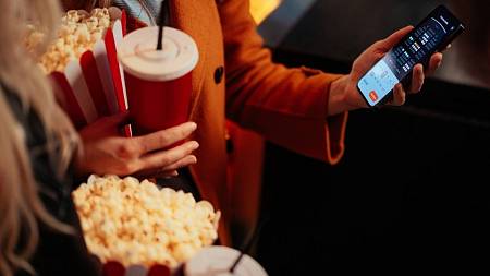 Afterburn, Černý telefon nebo Dracula: Nejlepší zahraniční filmy, které zboří na podzim 2025 kina