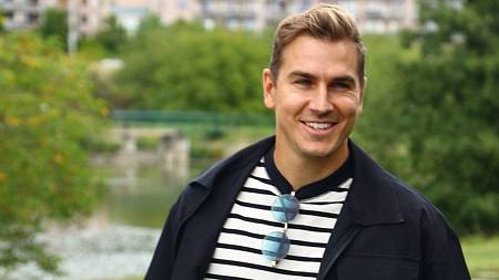 Drbárna ze Strání – Kamarádi: Nebezpečná hra o Veroničino srdce Drbárna ze Strání – Kamarádi: Nebezpečná hra o Veroničino srdce