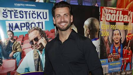 Na Oneplay míří něco tak bezvýznamné, jako je fotbal a Štěstíčku naproti