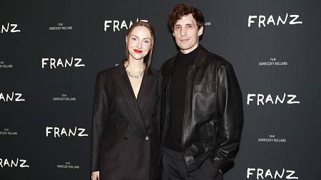 Čestmír Strakatý ve Zrádcích neuspěl, ale ve skutečném životě zažívá úspěchů spoustu