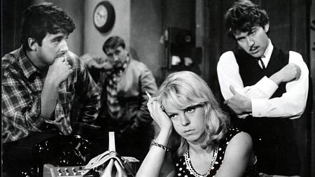 Svatba jako řemen: Pucholt naposledy v akci, svatba, vodka a podezření z „neslušného chování“