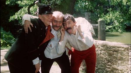 Kvíz: Legendární pohádka Tři veteráni oslavila 40 let. Jak dobře si ji pamatujete?