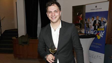 Kominík z pohádky Šťastný smolař má rád vtipné pohádky