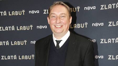 Strážmistr Topinka se pochlubil novou láskou: Je o 19 let mladší a také ji znáte z obrazovek