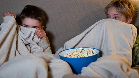 Český Karlík a továrna na čokoládu běží zítra na Nova Cinema. Cizinci jsou z filmové pecky u vytržení, Češi o ní netuší