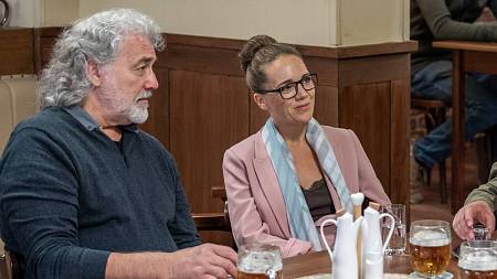 Zítra v Ulici: Ve středu se Soňa Čechová promění ve žluťoučkou kouli. Předvede bláznivé kreace