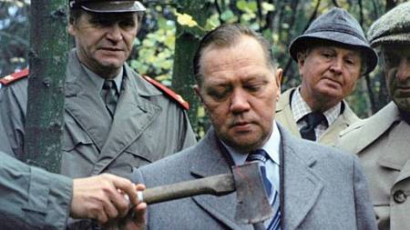 Zítra ve 14:50 vysílá ČT1 největší českou filmovou bombu. Komu je nad 50 a neviděl ji, ať se propadne hanbou