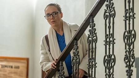 Soně v Ulici teče do bot. Po drsné terapii znovu vypluje na povrch stará křivda