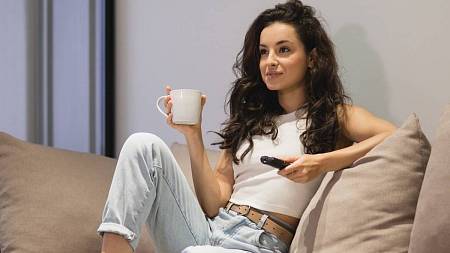 Zítra televize Seznam vysílá nejroztomilejší film našeho dětství. Všichni 50 plus tohoto něžného obra milují dodnes