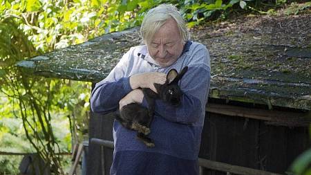 Boj o domov skončil tragédií. Dejdar s Lábusem excelují zítra ve 20:00 na Prima Max ve filmu dle skutečné události