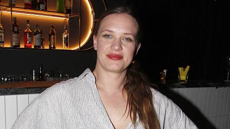 Kristýna Leichtová je těhotná. Oznámila to originálně, složená na staveništi