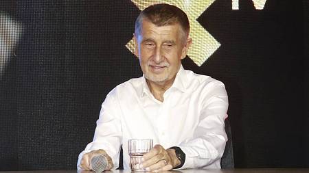 Andrej Babiš si žije jako pán. Má luxusní vilu a ve Francii zámeček. Nahlédněte dovnitř