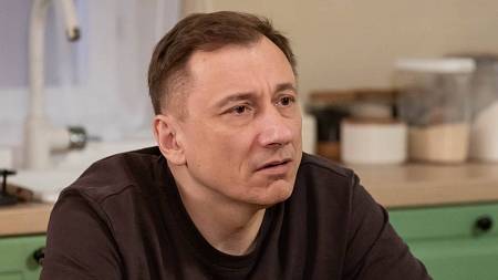 Hasič z Ulice dává přednost samotě. S matkou svého syna se nevídá