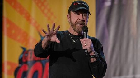 Krvavé diamanty: Ve čtvrtek k vám domů vtrhne Chuck Norris