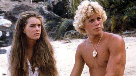 Modrá laguna: Tajemství legendárního ostrovního filmu. Čtrnáctiletá hvězda musela před americký Kongres