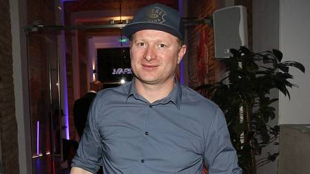 Ladislav Hampl přitahuje pořádné potížisty. V Polabí si na kariérní postup může nechat zajít chuť