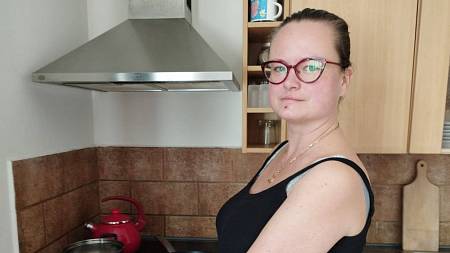 Úterní Prostřeno s Lenkou: Provozní v restauraci netuší, jak se používá horkovzdušná fritéza, nalila do ní olej Úterní Prostřeno s Lenkou: Provozní v restauraci netuší, jak se používá horkovzdušná fritéza, nalila do ní olej