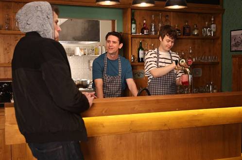 Drbárna ze Strání – Kamarádi: Láska, útěky a strach