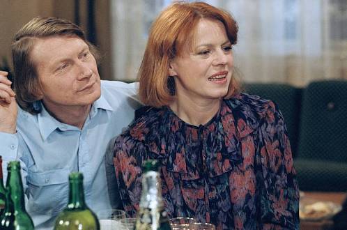 Bohyně krásy: Vánoce za socialismu v komedii s Ivou Janžurovou a Josefem Dvořákem