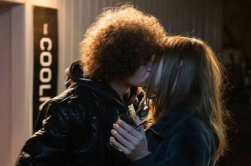 Líbačka bez citu, nebo nový začátek: V Ulici se rozjel vztah, ze kterého divákům naskočí husí kůže