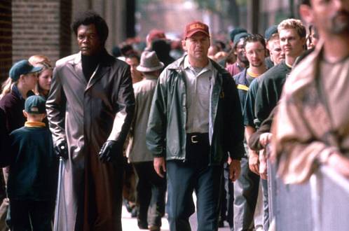 Dnes večer se na Nova Cinema rozjede film, který je tajemnější než hrad v Karpatech, a půjde vám z něj hlava kolem