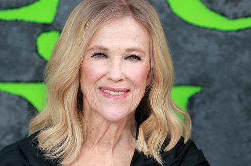 Zemřela jediná maminka, která dokázala 2x zapomenout dítě. Měla 71 let