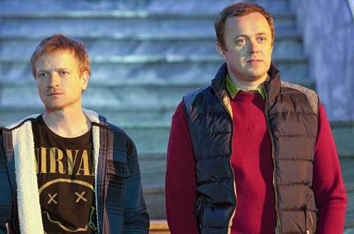 Kobry a užovky: Nečekejte žádné uhlazené hlazení. Tohle je film, který s vámi notně před půlnocí otřese