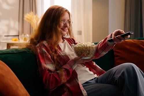 Dech života: Bondovka, ve které se objevil i československý prezident Gustáv Husák