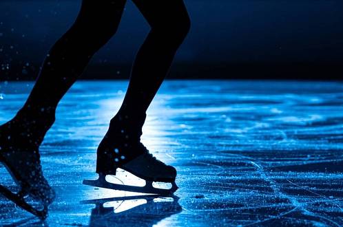 Špičková romance, nebo kýč a blábol. Co myslíte? Na tomto filmu vyrostla naše generace. Zítra večer bude na Nova Cinema