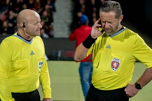 Celé Česko se nemůže dočkat večera. Prima vysílá hit roku 2025, za který měli Langmajer s Čvančarovou dostat Oscara