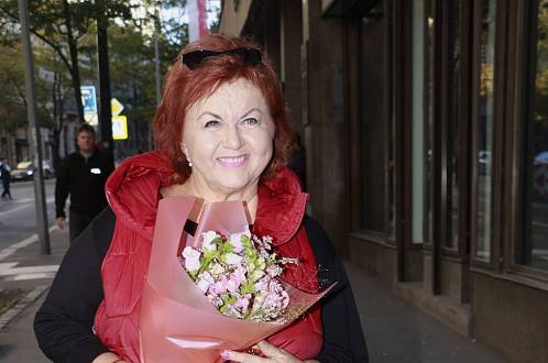 Bydlení z nemocničního lůžka: Zpěvačka Hanka Křížková vybudovala v Ďáblicích svůj nový bezbariérový domov. Nahlédněte