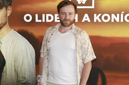 Herec Milan Ligač ze Specialistů má krásnou ženu a dceru s exotickým jménem