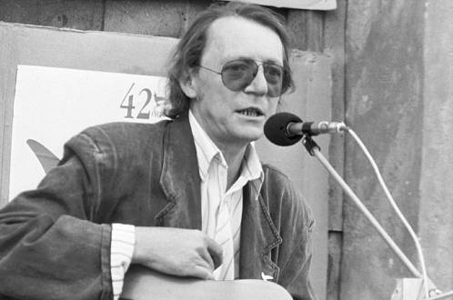 Zbožňovaný rebel, který se sám zničil. Příběh „něžného bigbíťáka“ Petra Nováka