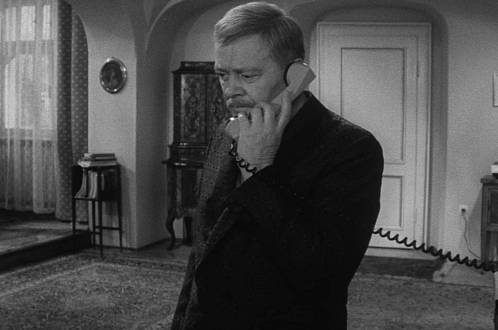 Sobotní filmový maraton: Napětí, paranoia i historická vzpoura. Dva české klenoty, které stojí za to vidět znovu