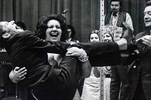 Zítra vysílá Nova Cinema nejvtipnější komedii všech dob. Růžičková kvůli ní vyhrála sázku a šampaňské teklo proudem